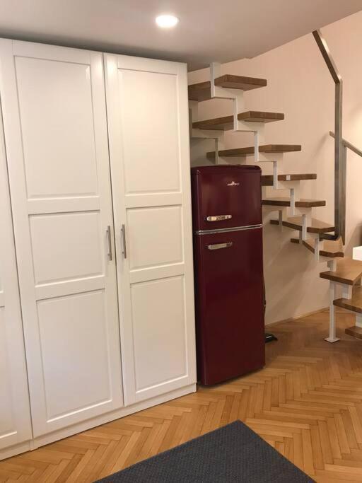 Jane'S Place, Experience The Atmosphere Of A Historic Villa & Free Parking Ljubljana Eksteriør billede